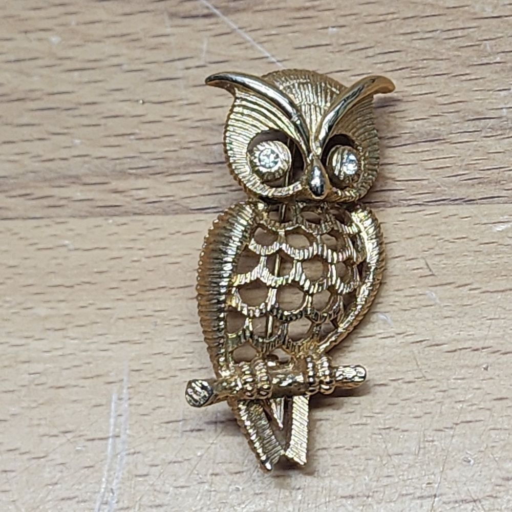 Vintage Gold Owl Brooch